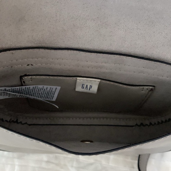 Gap Grey Saddle Stitch Crossbody Bag - Picture 9 of 9